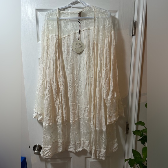 Lace Detail Kimono - Picture 3 of 4